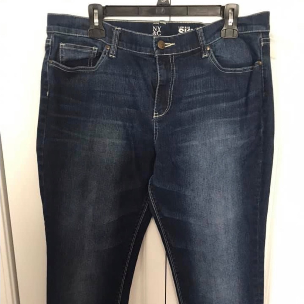 New York and Company capris.